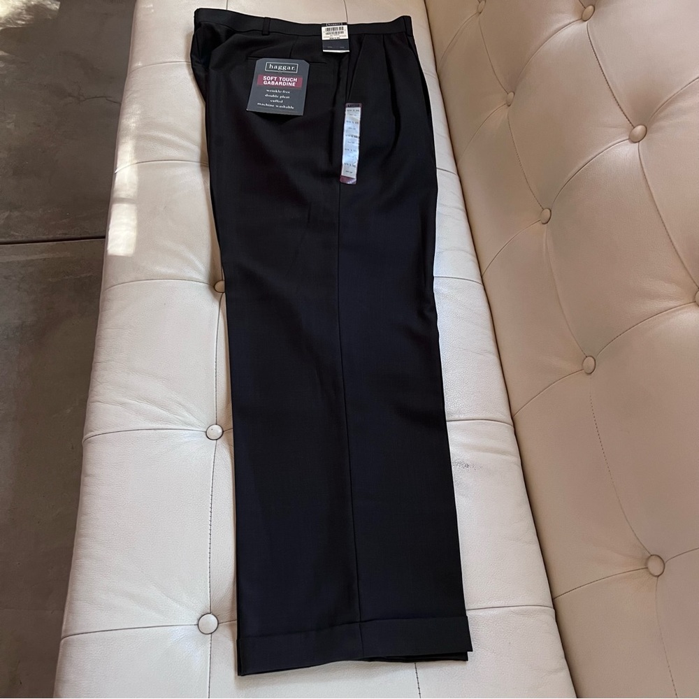 HAGGAR MEN’S DREES PANTS GABARDINE
